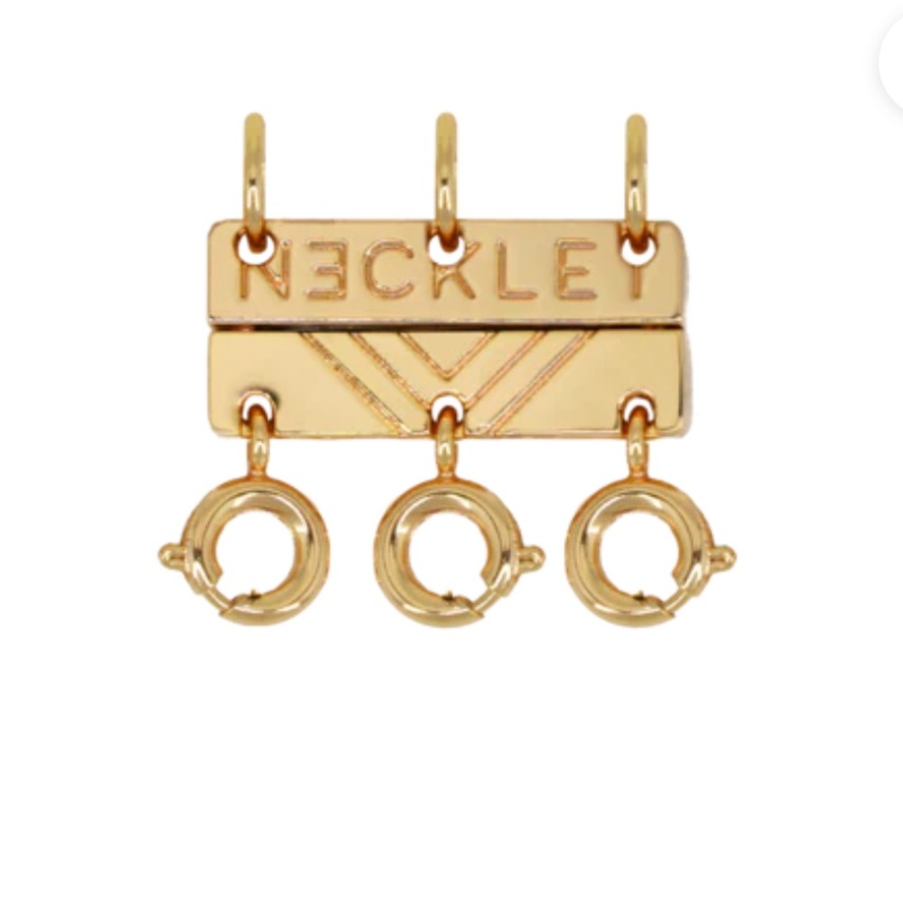 NEW Necklet - TRIPLE LAYERING CLASP